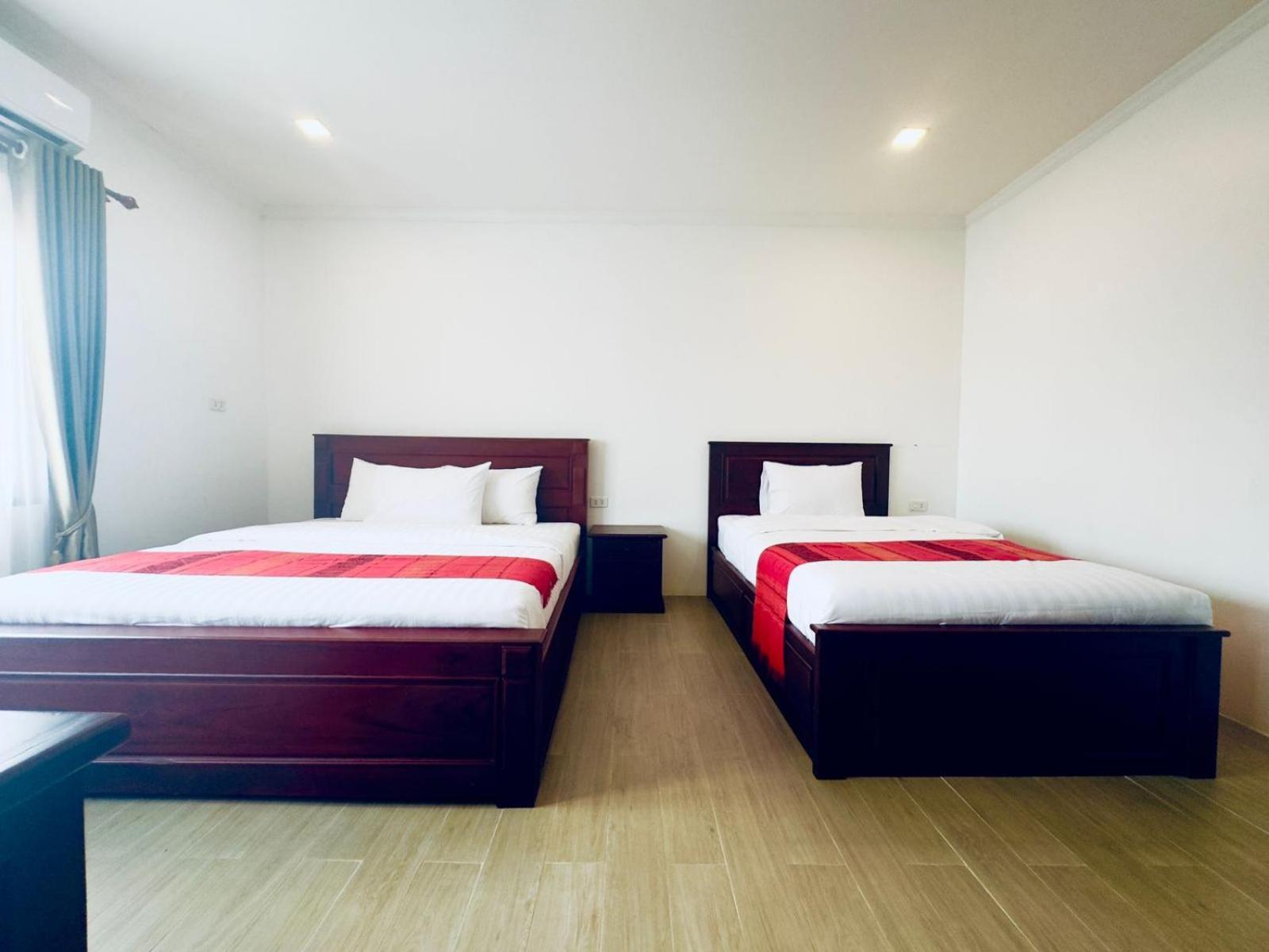 A P S Moutain View Hotel Vang Vieng Exterior photo